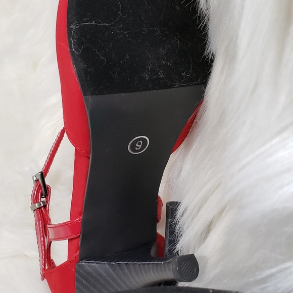 Pumps - Picture 6 of 10